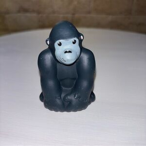 2012 Fisher Price Little People Zoo Talker Gorilla - clean - tested and works